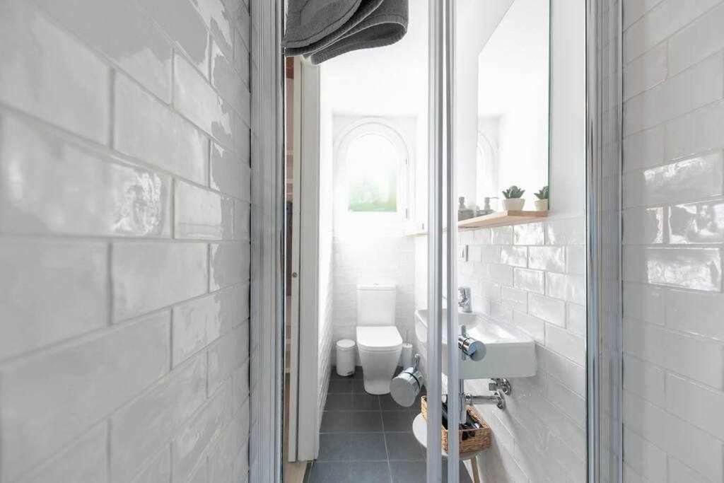 Newly Renovated Room W Pool & Bikeparking Жерона Номер фото