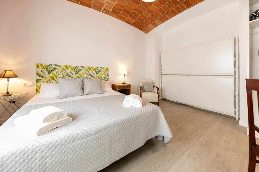 Newly Renovated Room W Pool & Bikeparking Жерона Номер фото