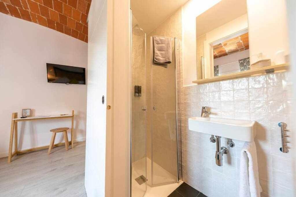 Newly Renovated Room W Pool & Bikeparking Жерона Номер фото